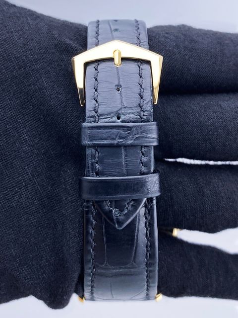 Patek Philippe Calatrava 5196J-001 Image 6